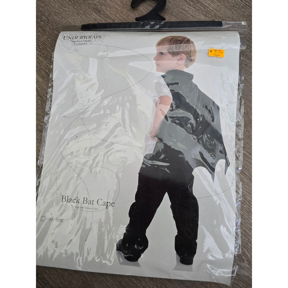 Underwraps Kids Black Bat Cape Scalloped Edges Halloween Costume Accessory 2363